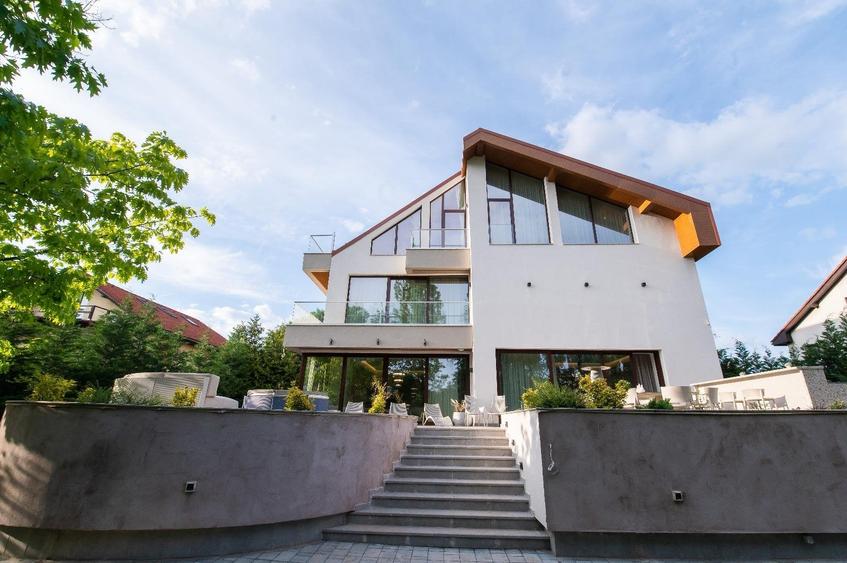 Vila eleganta cu 5 dormitoare - Pipera - 2