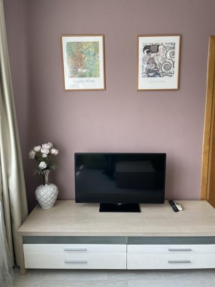 Apt. 2 camere mobilate, et.4, Calea Victoriei, bloc solid, vedere Palatul Regal - 3