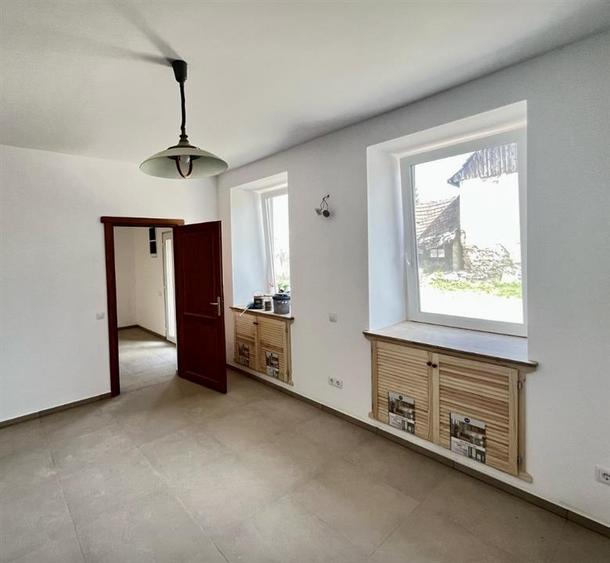 UNIC - CASA 3 CAMERE MOBILATA + CURTE Central Sacele - 2