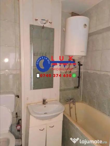 Apartament cu 2 camere decomandat în Pelican