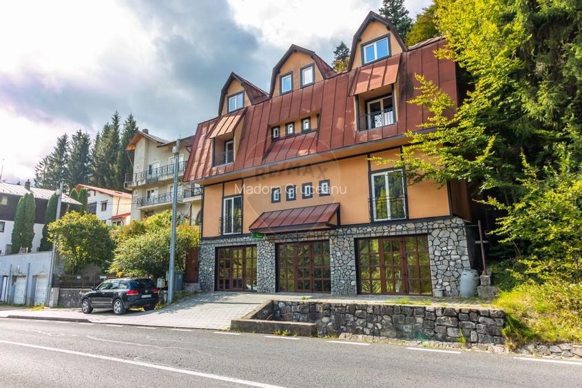 Vila/Pensiune de vanzare in Sinaia - 450 mp, langa Castelul Peles