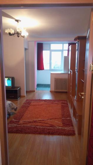 Inchiriez Garsoniera - 2