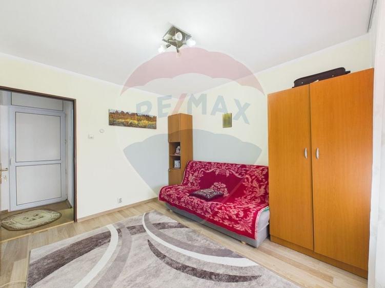 Apartament cu 4 camere de vanzare in Rahova, 90mp - 12