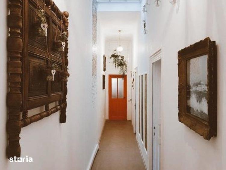 Casă cu 9 camere cu Teren 700 Mp în Iancului