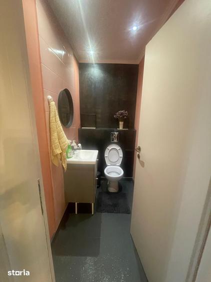 Casă cu 6 camere cu Teren 200 Mp în Cornetu