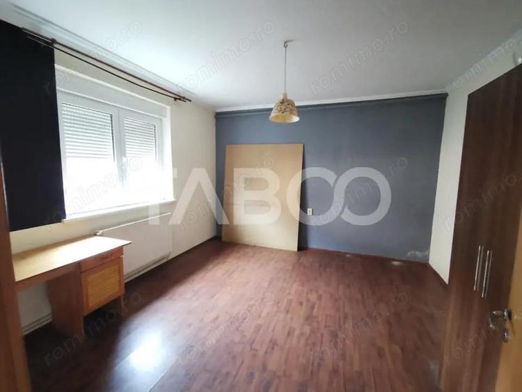 Casa de vanzare cu 3 camere la doar 10 minute centrul Sibiului - 5