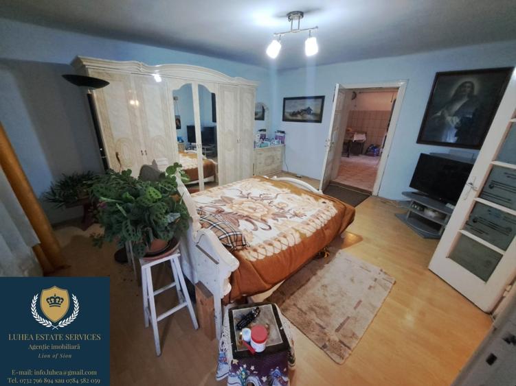 Casă 3 camere, 2 bucătării, Reșița, Muncitoresc - 1