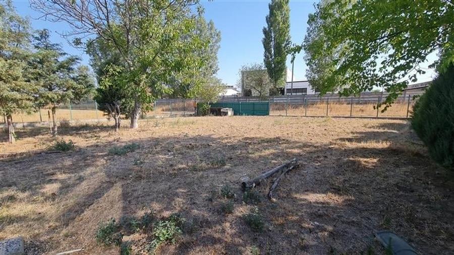 Proprietate industriala Podari  2 hale (344 mp) + teren 2.515 mp - 13