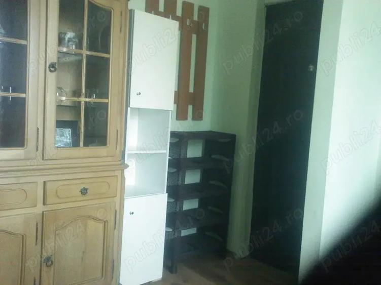 Inchiriez Garsoniera (doua camere) - 1