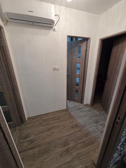 Inchiriez apartament 4 camere - etaj 1 - 5