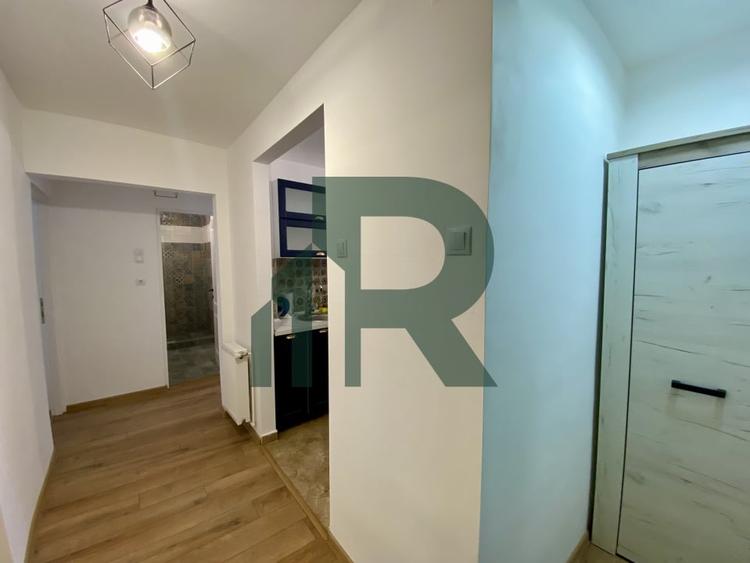 Apartament renovat cu 3 camere si 2 bai in Cartierul Strand - 8