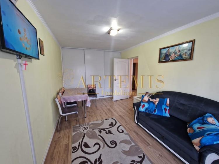 Apartament de 2 camere, decomandat, 49 mp., zona Sud - 3