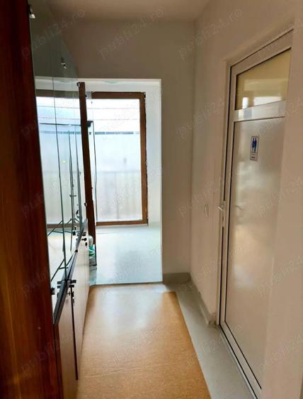 Spatiu comercial 90 mp , parter - 10