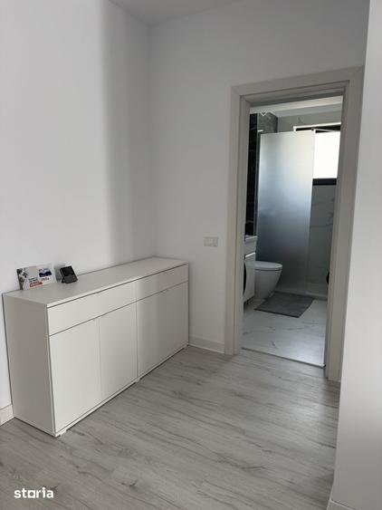 Apartament cu 2 camere, mobilat în Central