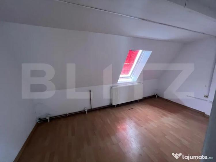 Spa?iu birouri, 460 mp, zona P-?a 1 Mai - 3