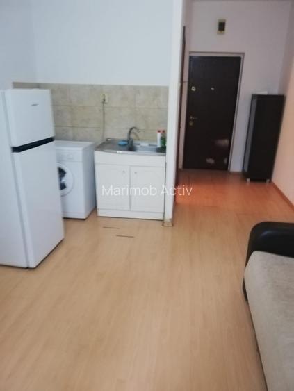 Garsoniera  de inchiriat zona FAR 21 mp
