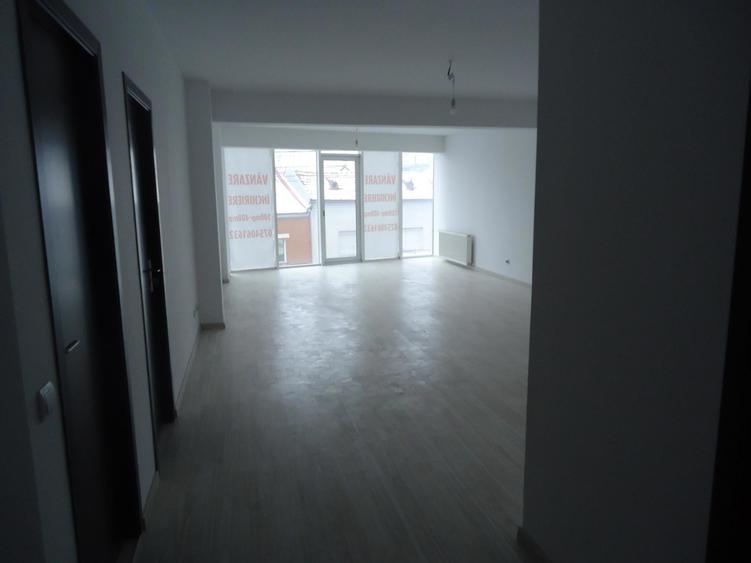 Apartament/birou 200 mp in zona centrala cu parcari incluse - 4