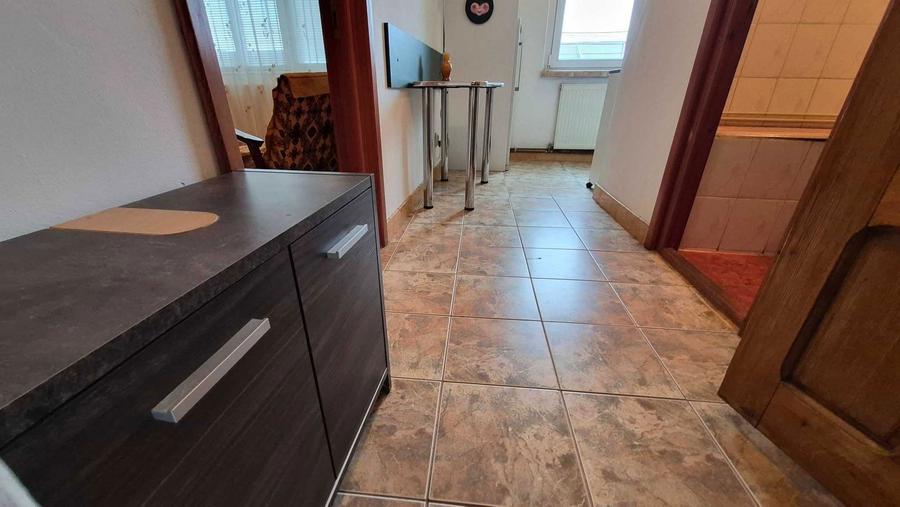 Garsoniera in Onesti, zona Mall. - 7