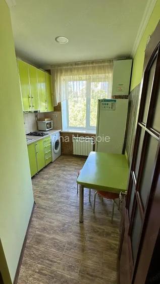 Apartament cu 2 camere in zona Lipovei