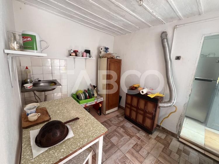 Casa de vanzare 4 camere 2 bai 1162 mp de curte si gradina in Toderita - 12