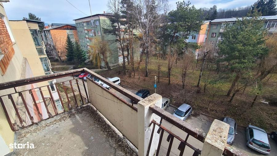Apartament cu 2 camere de vanzare in Curtea de Arges. - 2
