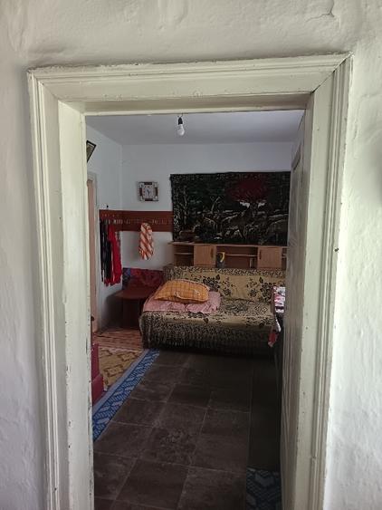Casă individuală cu 5 camere cu Teren 1100 Mp în Lopătari