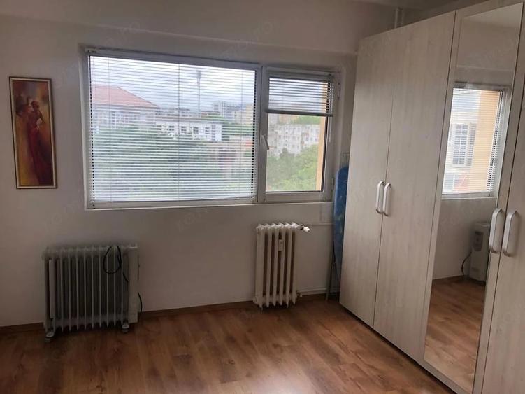 Apartament cu 3 camere decomandat în Circumvalațiunii