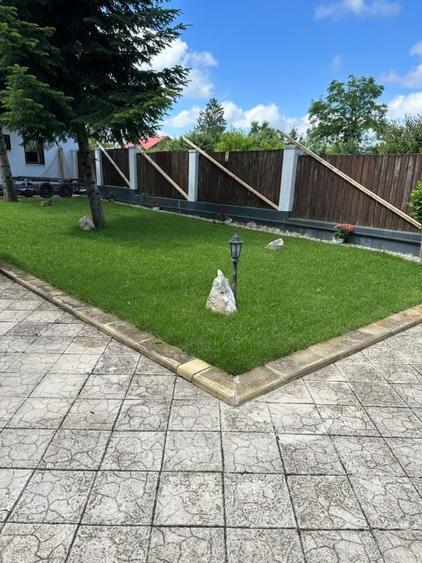 Casă individuală cu 7 camere cu Teren 1700 Mp în Ghermănești