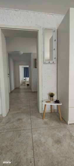 Apartament cu 2 camere decomandat în Sânmartin