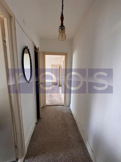 Apartament cu 3 camere semidecomandat în Iancului