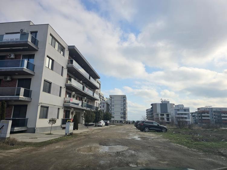 Teren Construcții intravilan de 1200 mp, în Nord