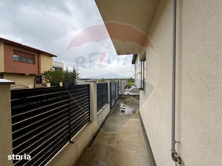 Casă cu 4 camere cu Teren 200 Mp în Central