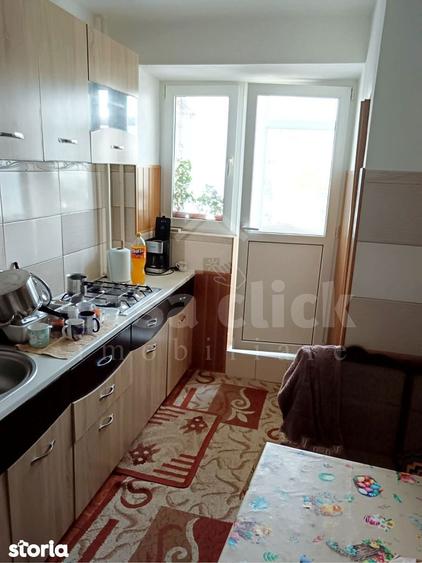 Apartament cu 2 camere decomandat în Micro 17
