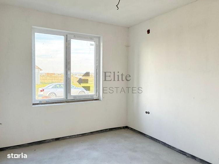Casă cu 4 camere cu Teren 500 Mp în Cihei