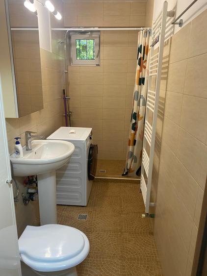 Apartament 2 camere cu loc de parcare, renovat modern,  Aleea Muscel - 19