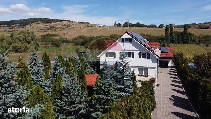 Casă cu 7 camere cu Teren 4431 Mp în Feleacu