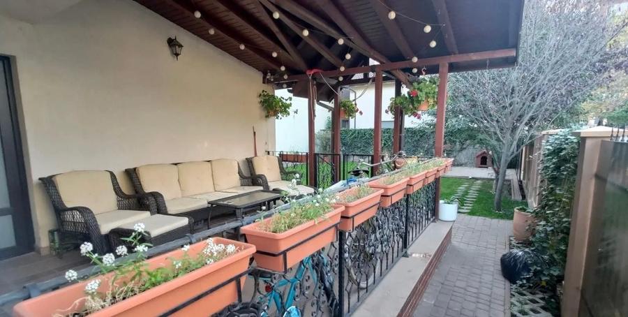 Penthouse cu 4 camere decomandat, mobilat în Chiajna