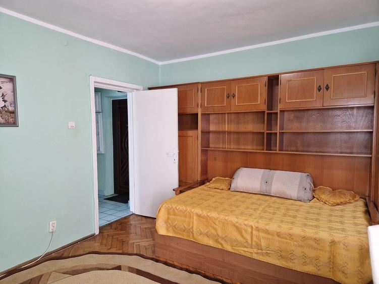 Garsonieră decomandată în Popoveni