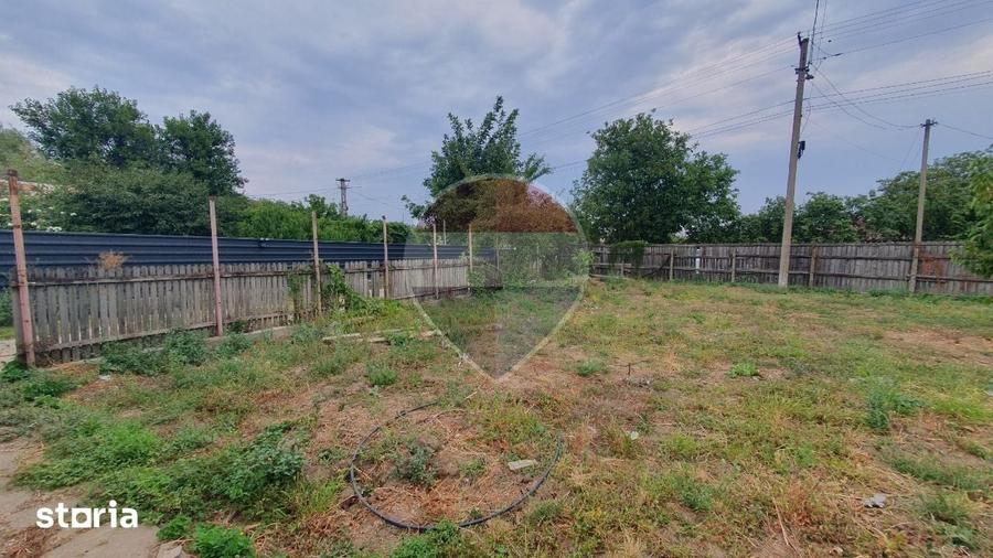 Casă cu 5 camere cu Teren 2790 Mp în Dumbrăveni