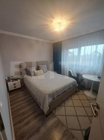 Duplex cu 3 camere cu Canalizare în Sânpetru