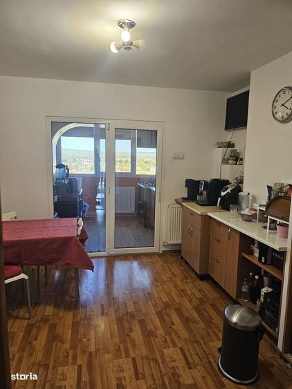 Apartament cu 3 camere în Micro 11