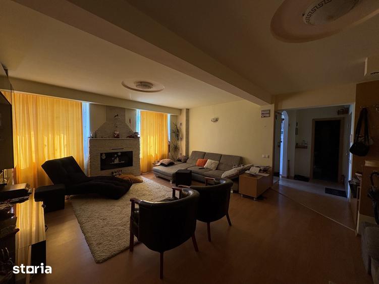 Apartament cu 4 camere în Ultracentral