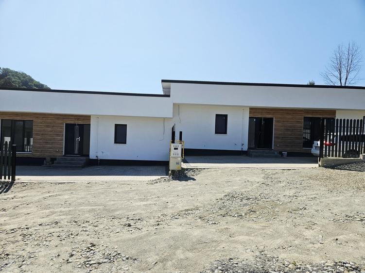 Casă cu 3 camere în Central