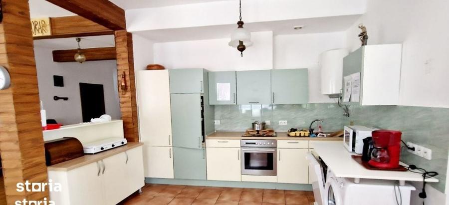 Casă cu 6 camere cu Teren 1300 Mp în Feleacu