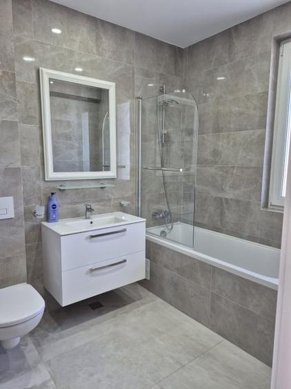 Casă individuală cu 4 camere cu Canalizare în Otopeni