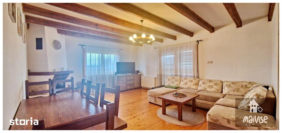 Casă cu 5 camere decomandat cu Teren 927 Mp în Hărman