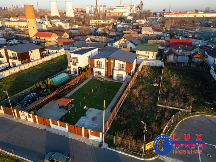 Duplex cu 4 camere cu Canalizare în Vest