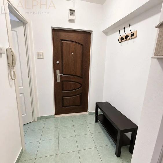 Apartament cu 2 camere semidecomandat în Independenței
