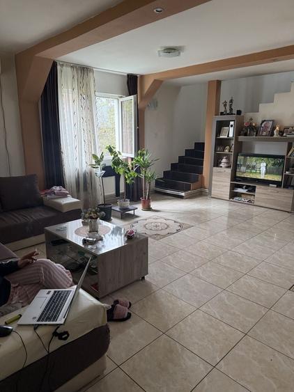 Casă cu 4 camere în Pârscov