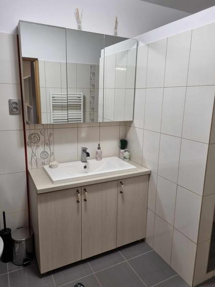 Apartament cu 2 camere decomandat în Florești